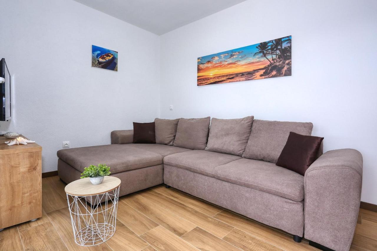 Apartments Poljak รทินา ภายนอก รูปภาพ
