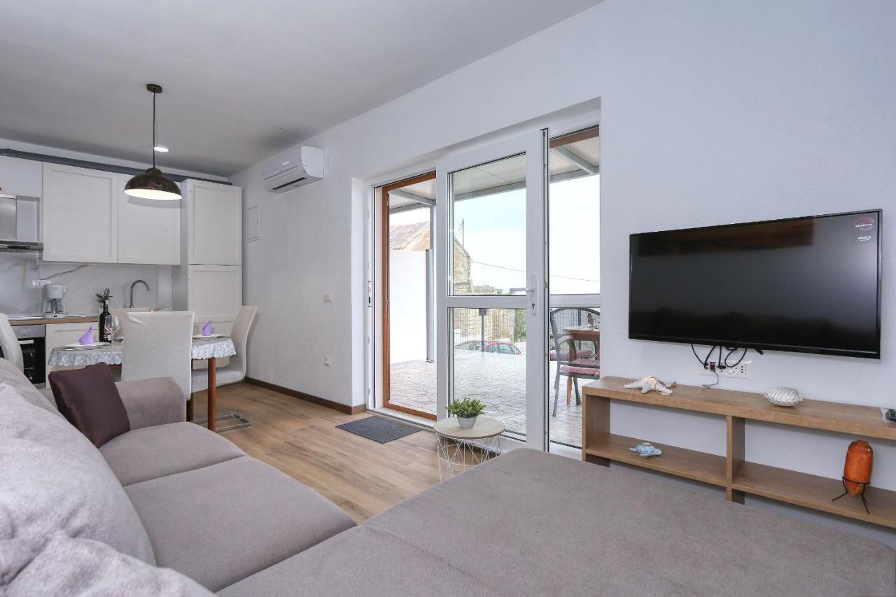 Apartments Poljak รทินา ภายนอก รูปภาพ